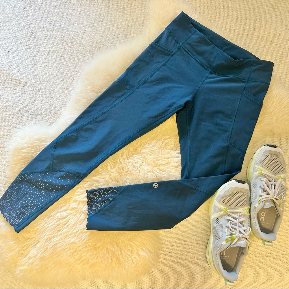 ✨Lululemon Swift Speed High-Rise Leggings with zipper pocket Size 8✨